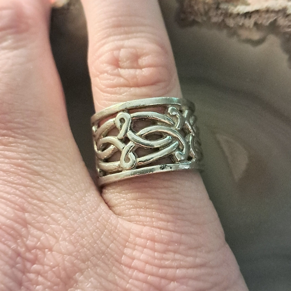 💀HOLD for Cr.💀Sterling Celtic Knot Wide Band Ring, Size 7 - Picture 6 of 7